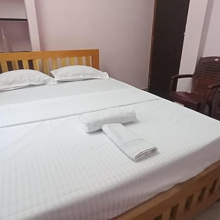 Thiru Arunai Guest House Tiruvannāmalai エクステリア 写真